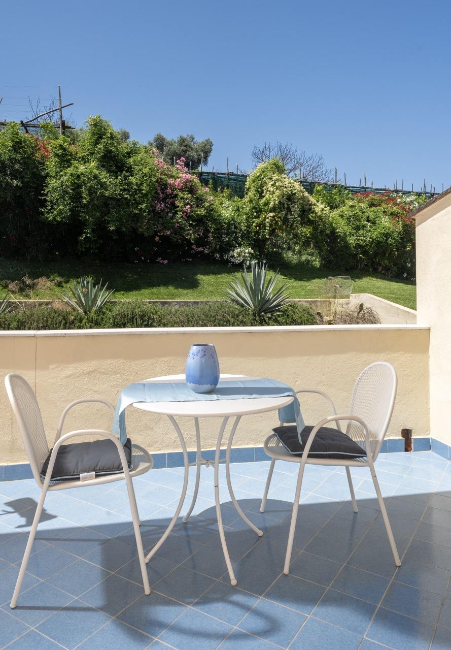 Standard Double room with balcony-3